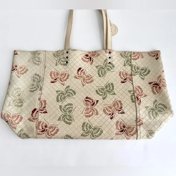 ✨Authentic BOTTEGA VENETA Intrecciatomirage Butterfly Leather Tote Bag Cream - Picture 3 of 16